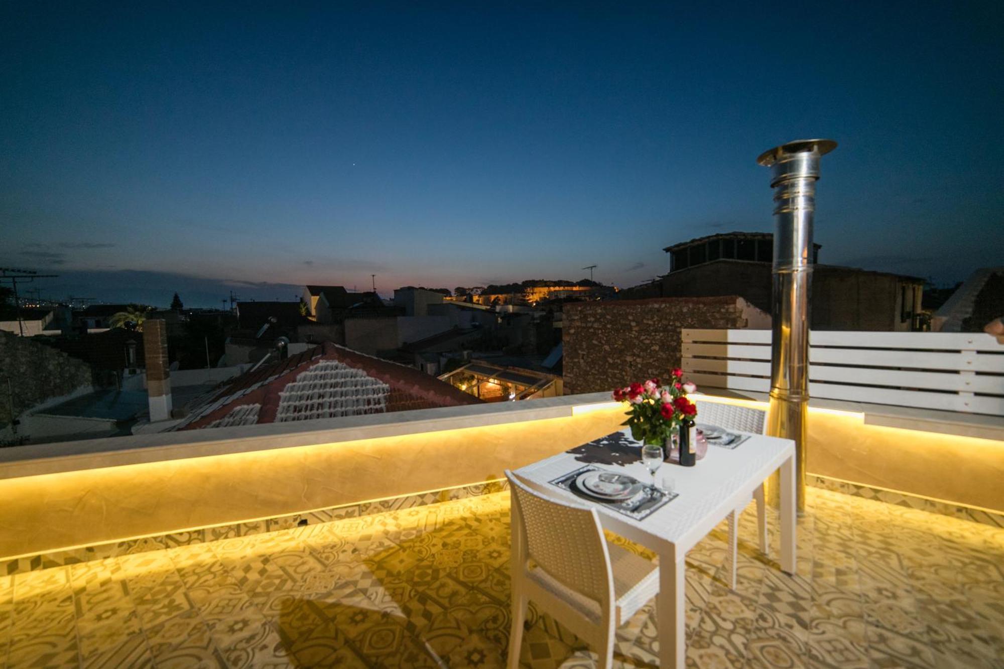 Jacuzzi Suite In The Heart Of Oldtown Rethymno  Luaran gambar