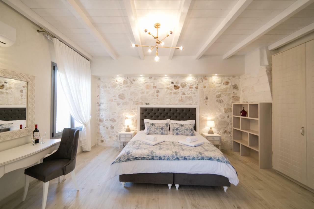 Jacuzzi Suite In The Heart Of Oldtown Rethymno  Luaran gambar